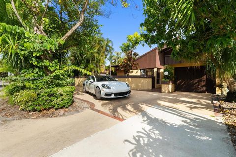1032 NE 204th Ln B Miami FL 33179