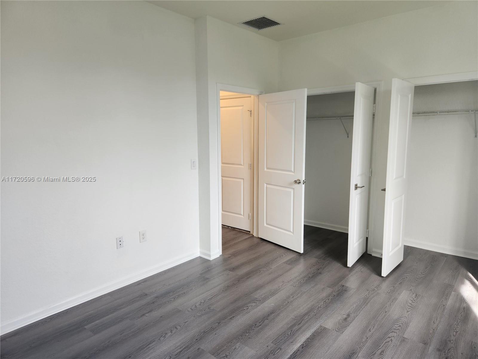 PRINCETON - Residential