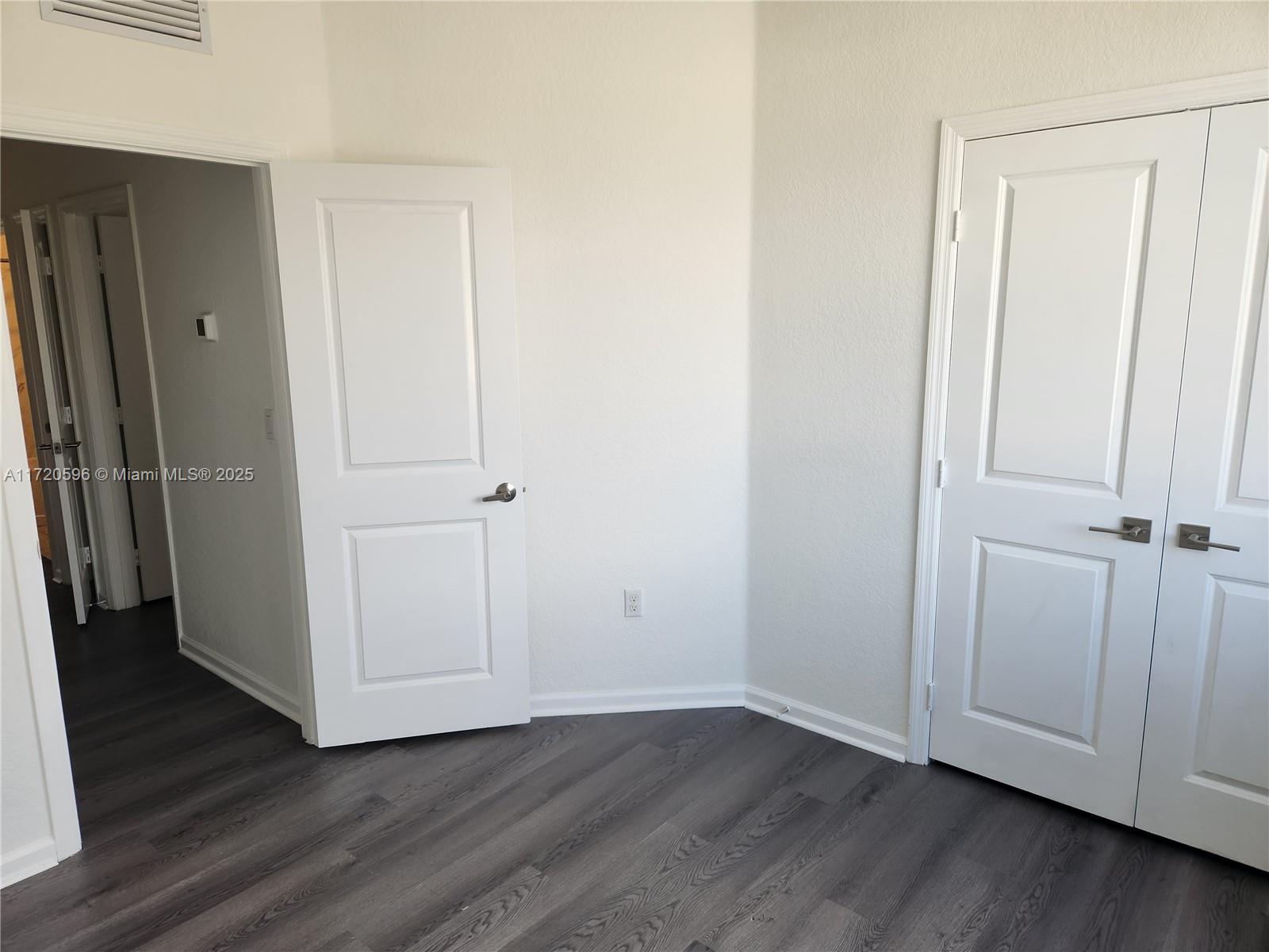 PRINCETON - Residential