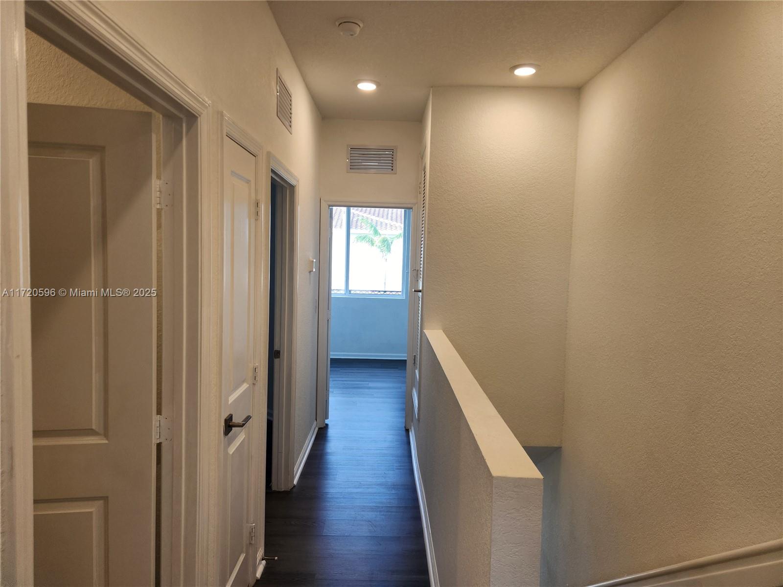 PRINCETON - Residential