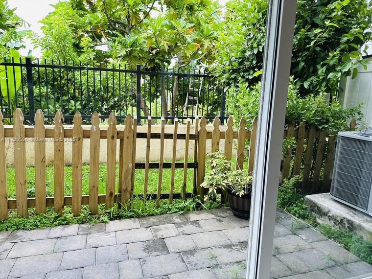 PRINCETON - Residential