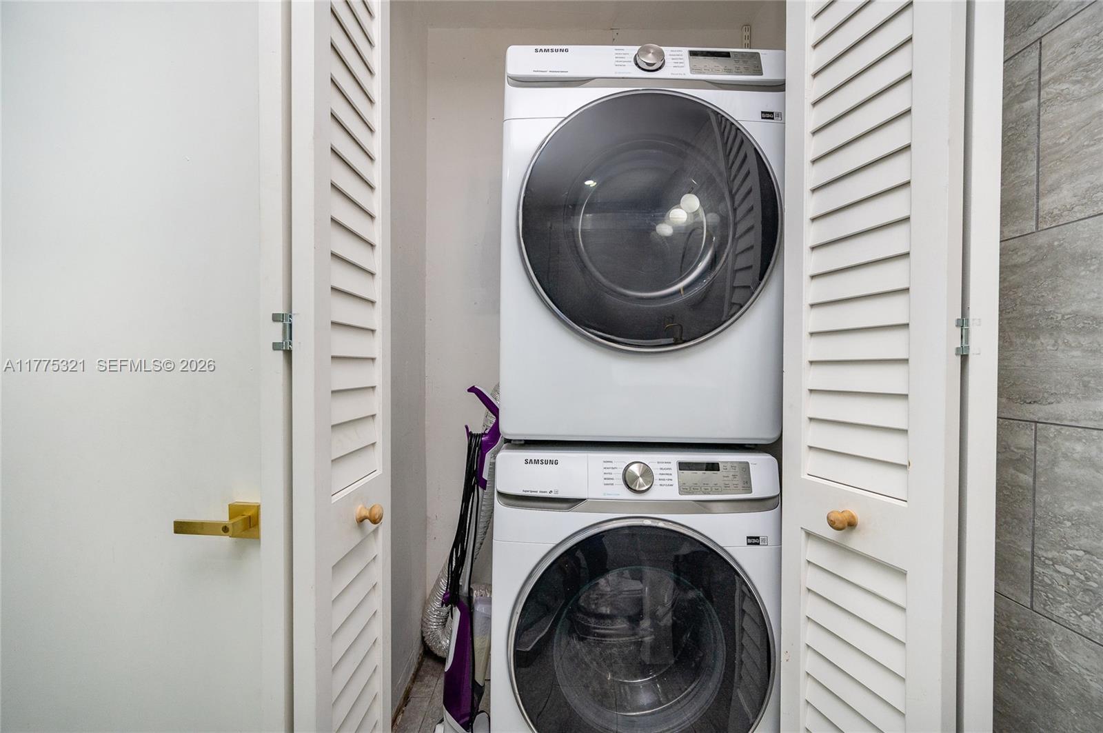 CORAL GROVES - Residential Income