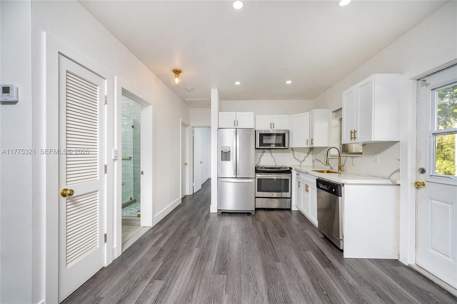 CORAL GROVES - Residential Income