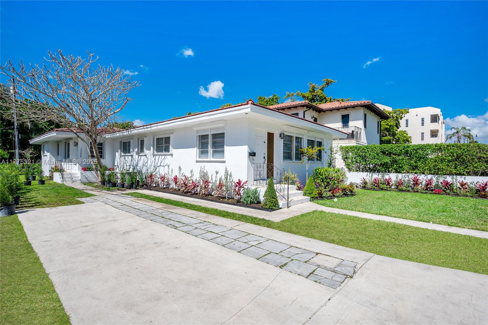 Great investment property opportunity. Charming Coral Gables Duplex, with updated electrical and plumbing. property has separate yards for both units. and open parking. Seller motivated and easy to show!