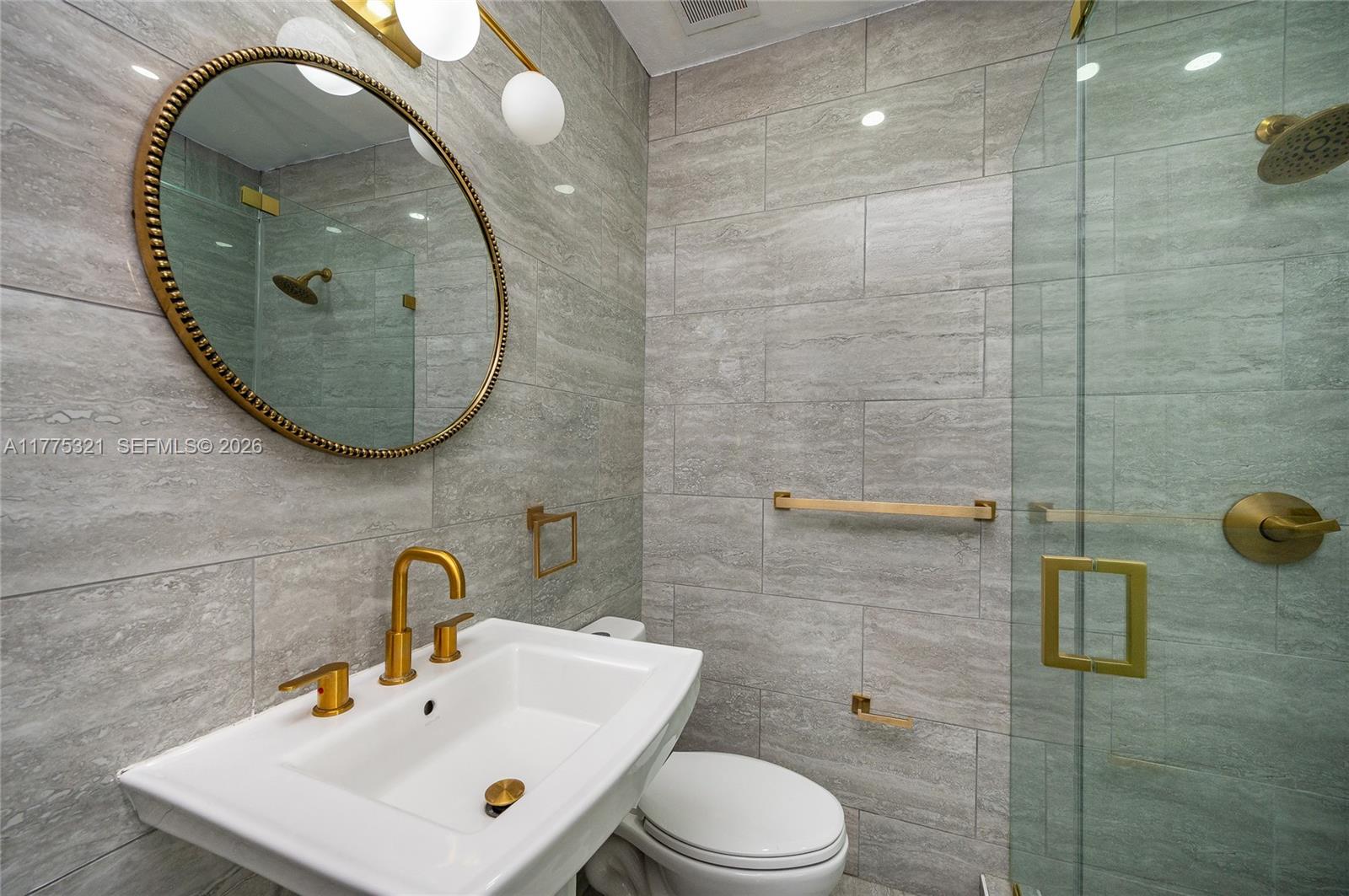 CORAL GROVES - Residential Income