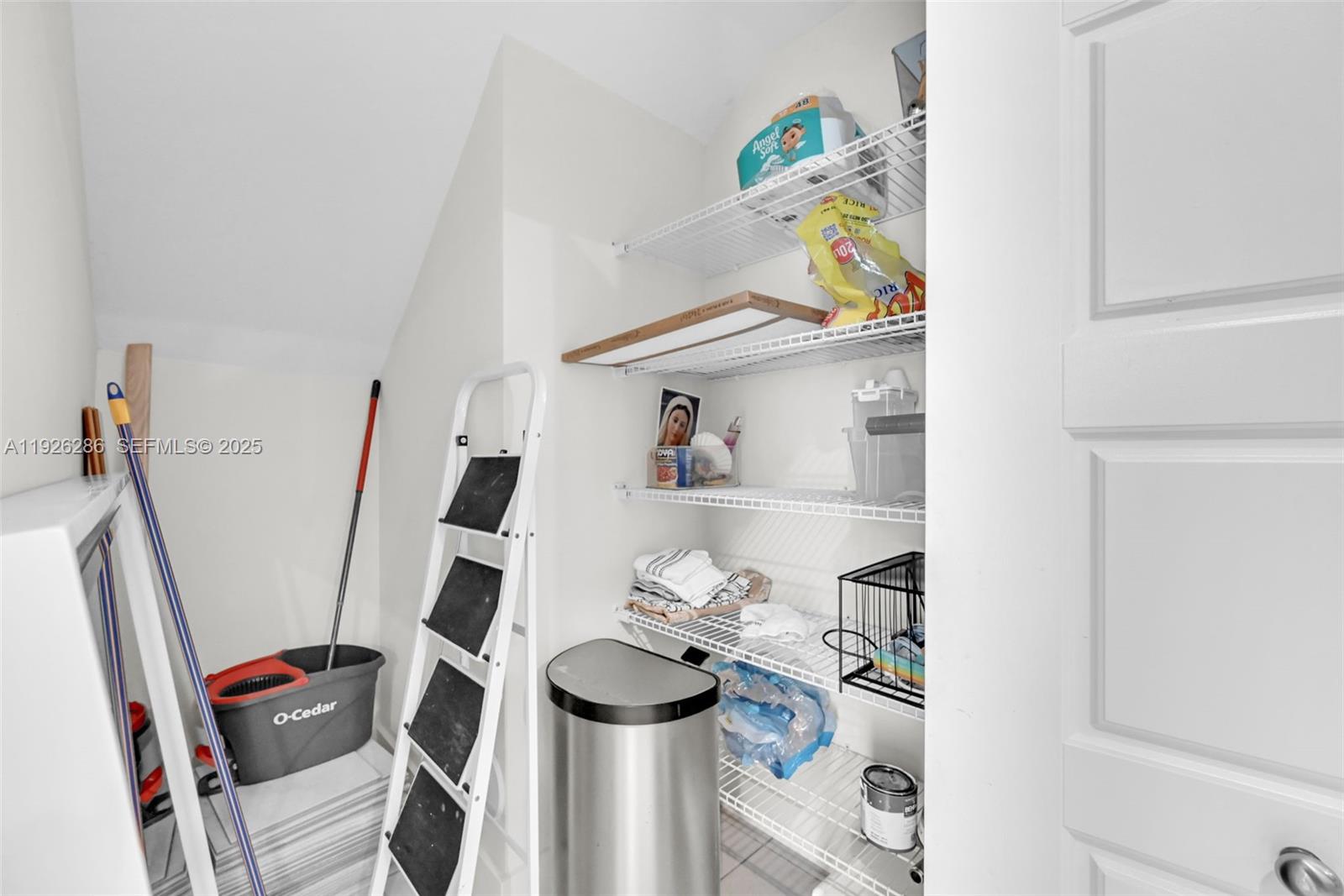 DOWNTOWN DORAL SOUTH PHAS - Residential