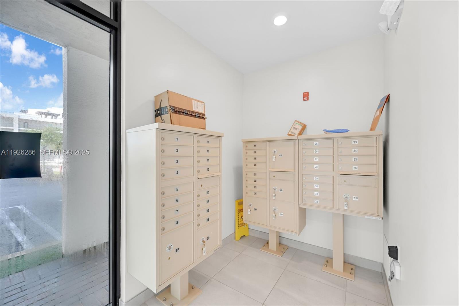 DOWNTOWN DORAL SOUTH PHAS - Residential