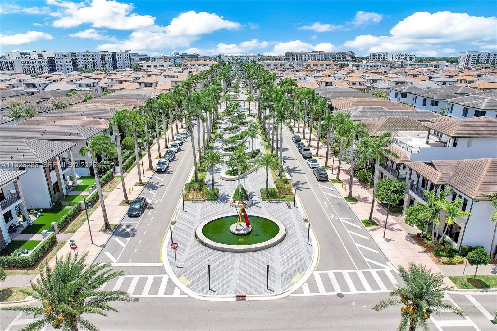 DOWNTOWN DORAL SOUTH PHAS - Residential