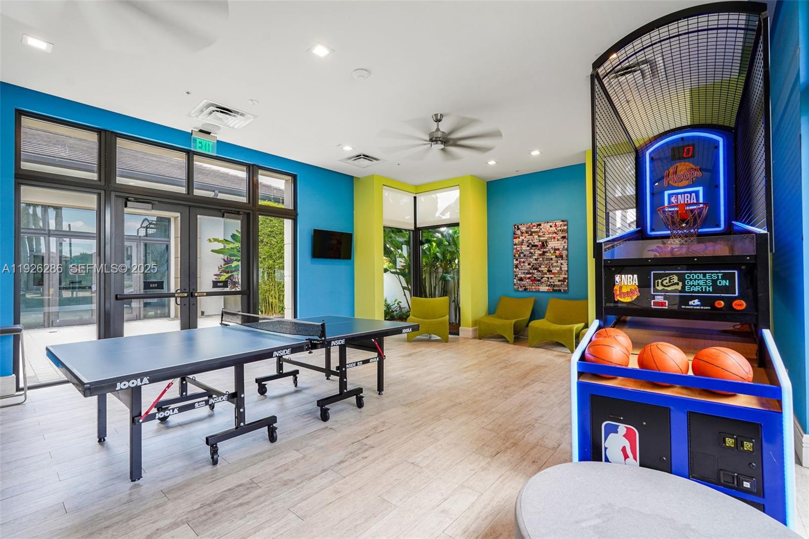 DOWNTOWN DORAL SOUTH PHAS - Residential