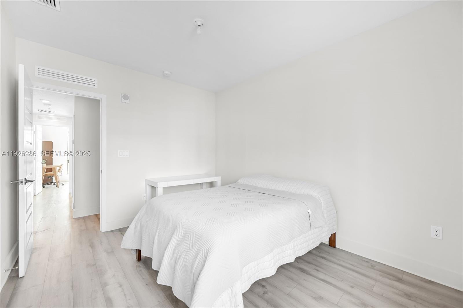 DOWNTOWN DORAL SOUTH PHAS - Residential