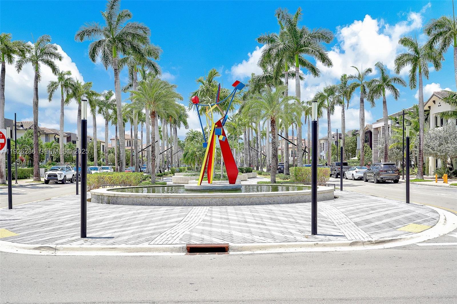 DOWNTOWN DORAL SOUTH PHAS - Residential