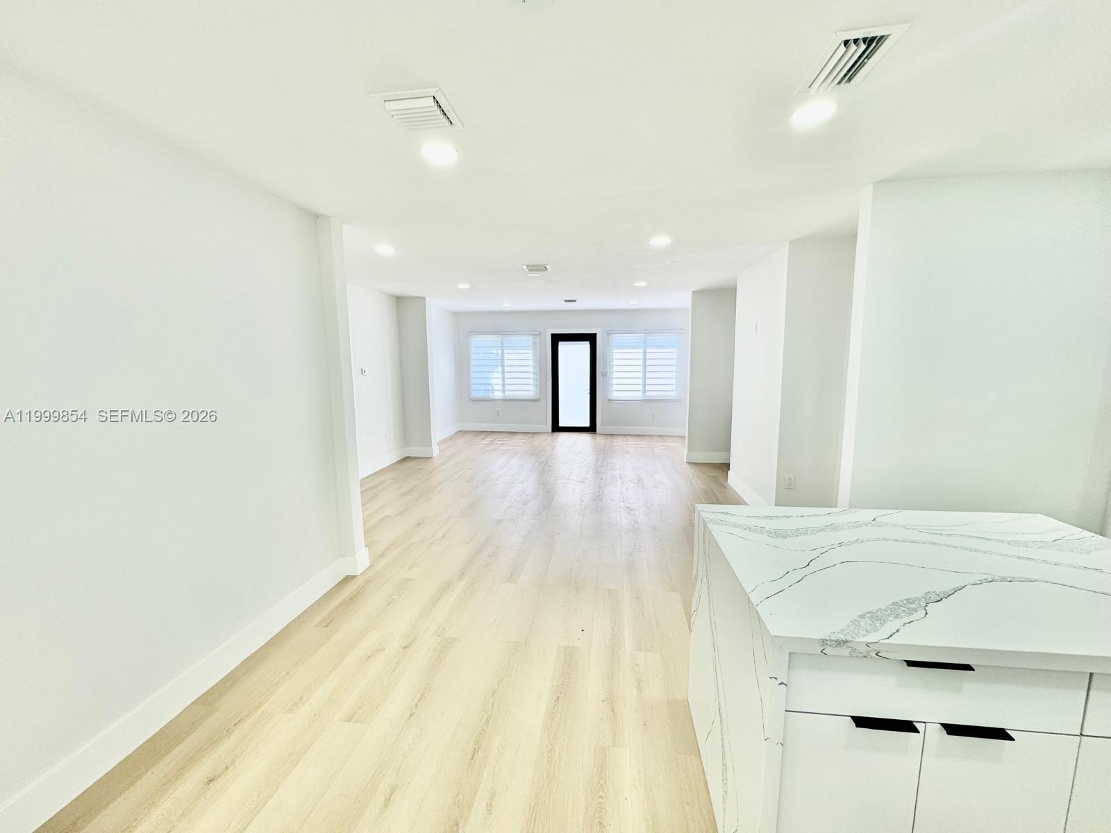 W BUENA VISTA CEN - Residential Lease