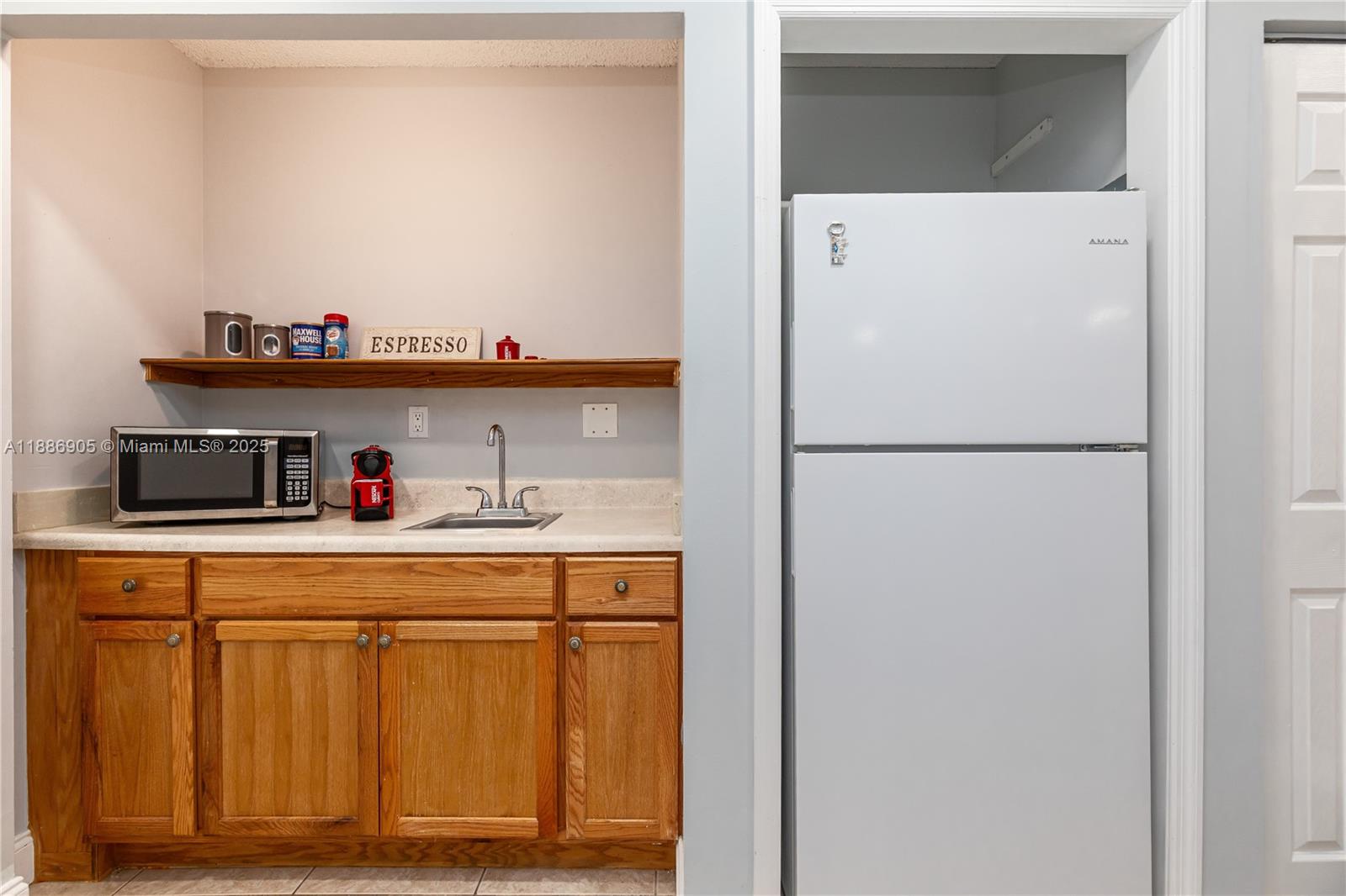 LAGUNA PONDS SEC I - Residential