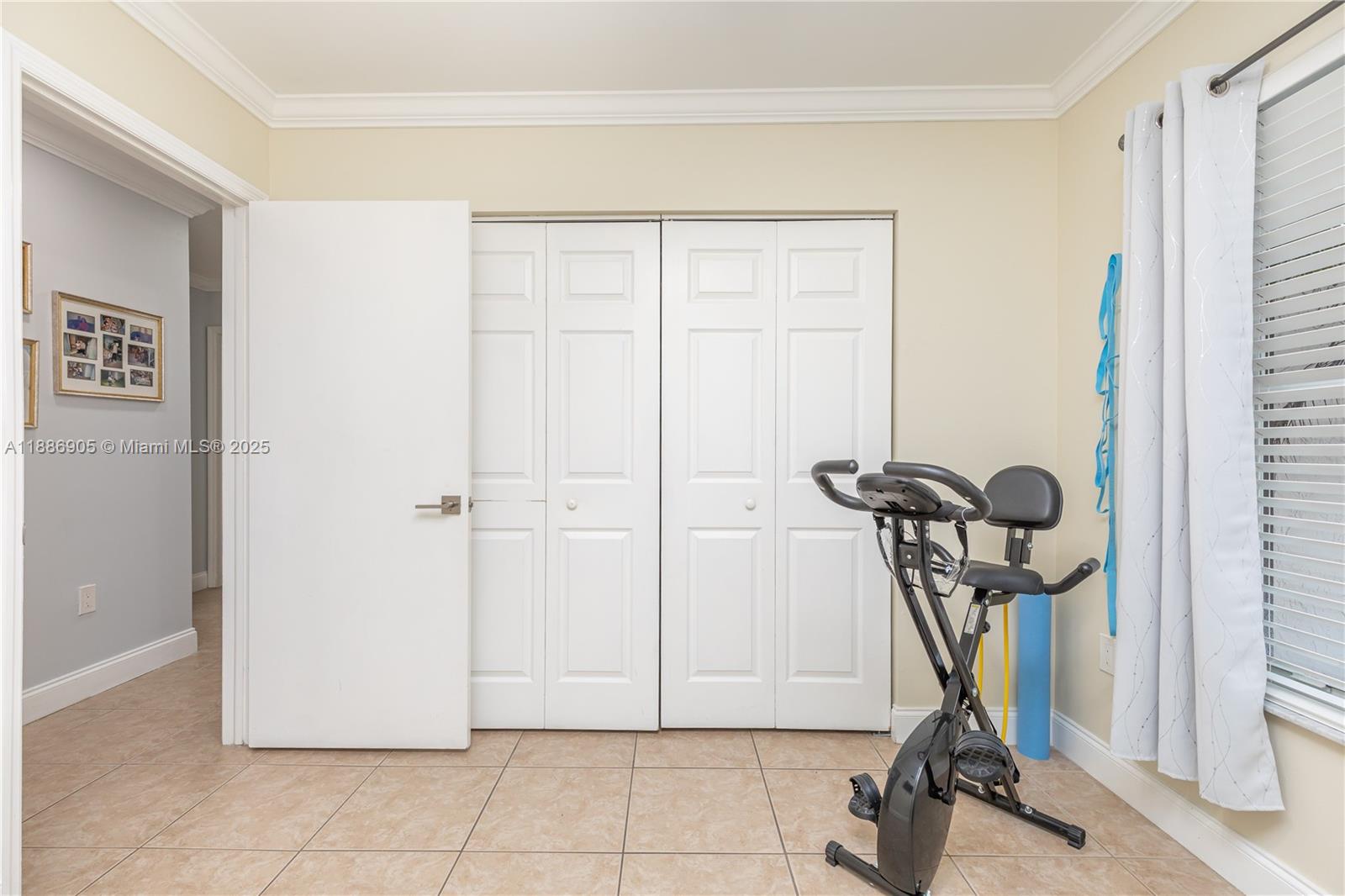 LAGUNA PONDS SEC I - Residential