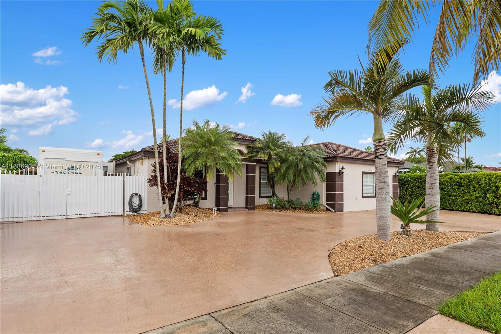 LAGUNA PONDS SEC I - Residential