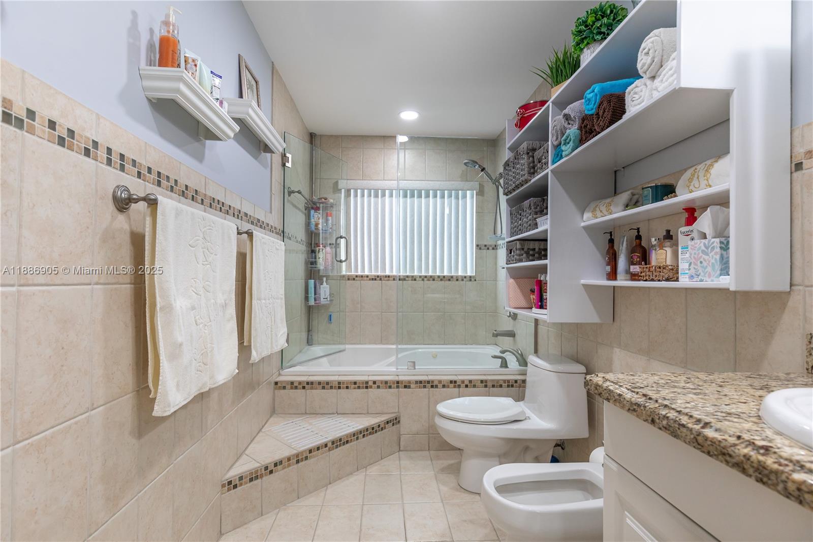 LAGUNA PONDS SEC I - Residential