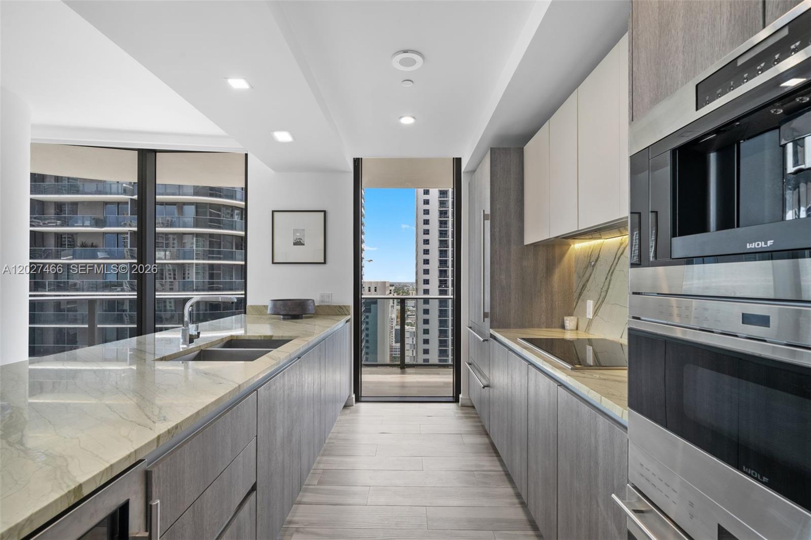 801 SMA RESIDENCES CONDO - Residential