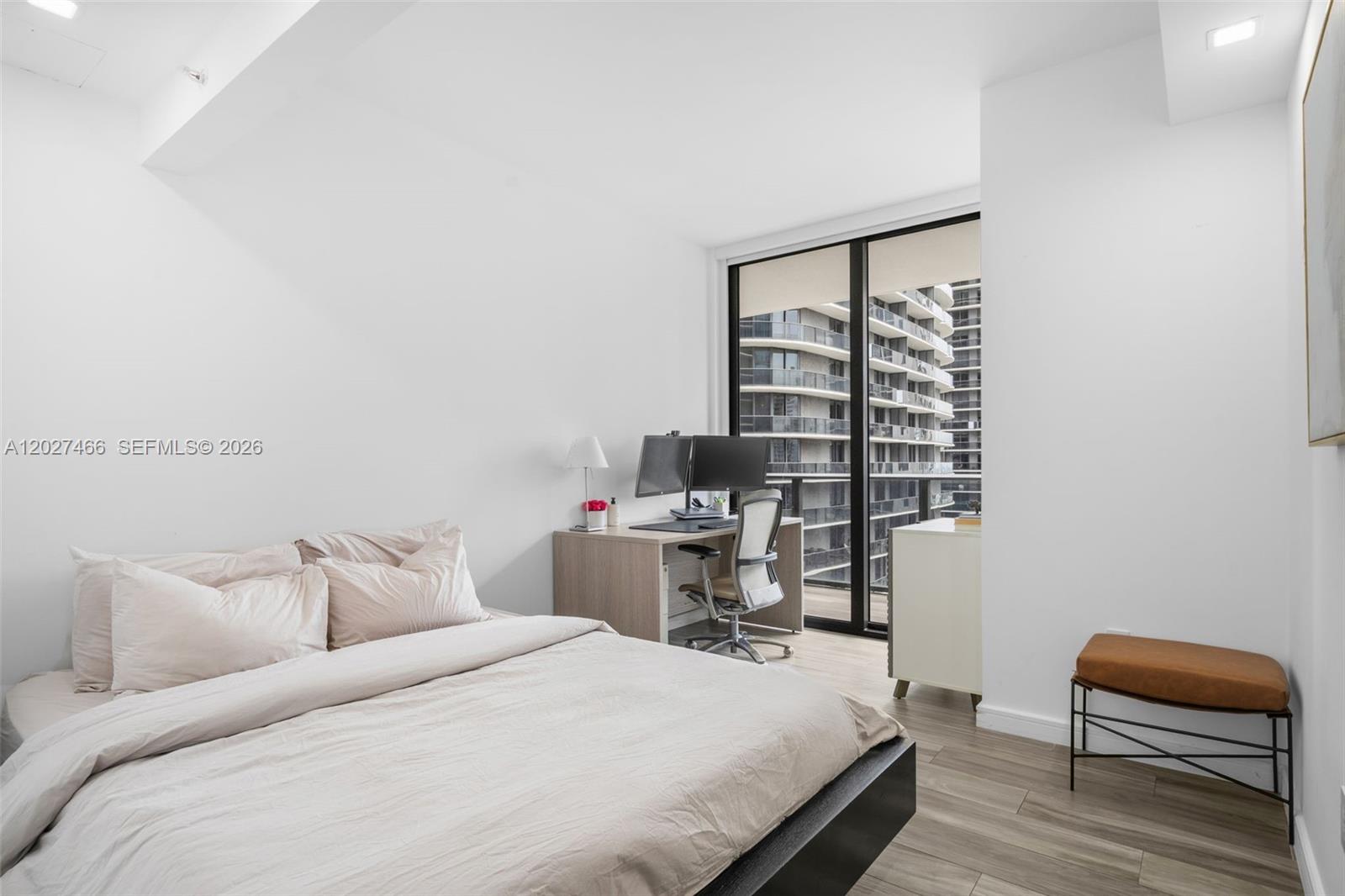 801 SMA RESIDENCES CONDO - Residential