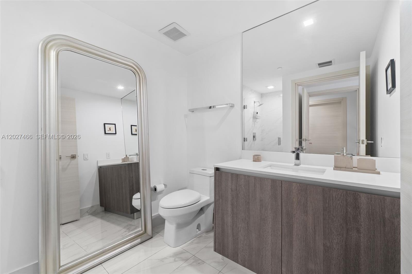 801 SMA RESIDENCES CONDO - Residential