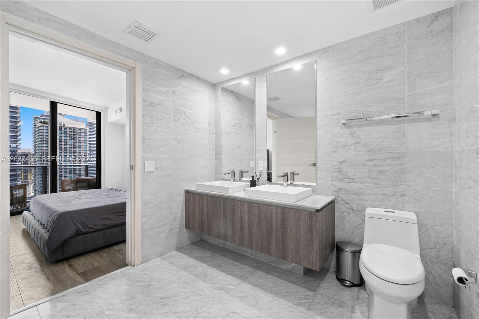801 SMA RESIDENCES CONDO - Residential