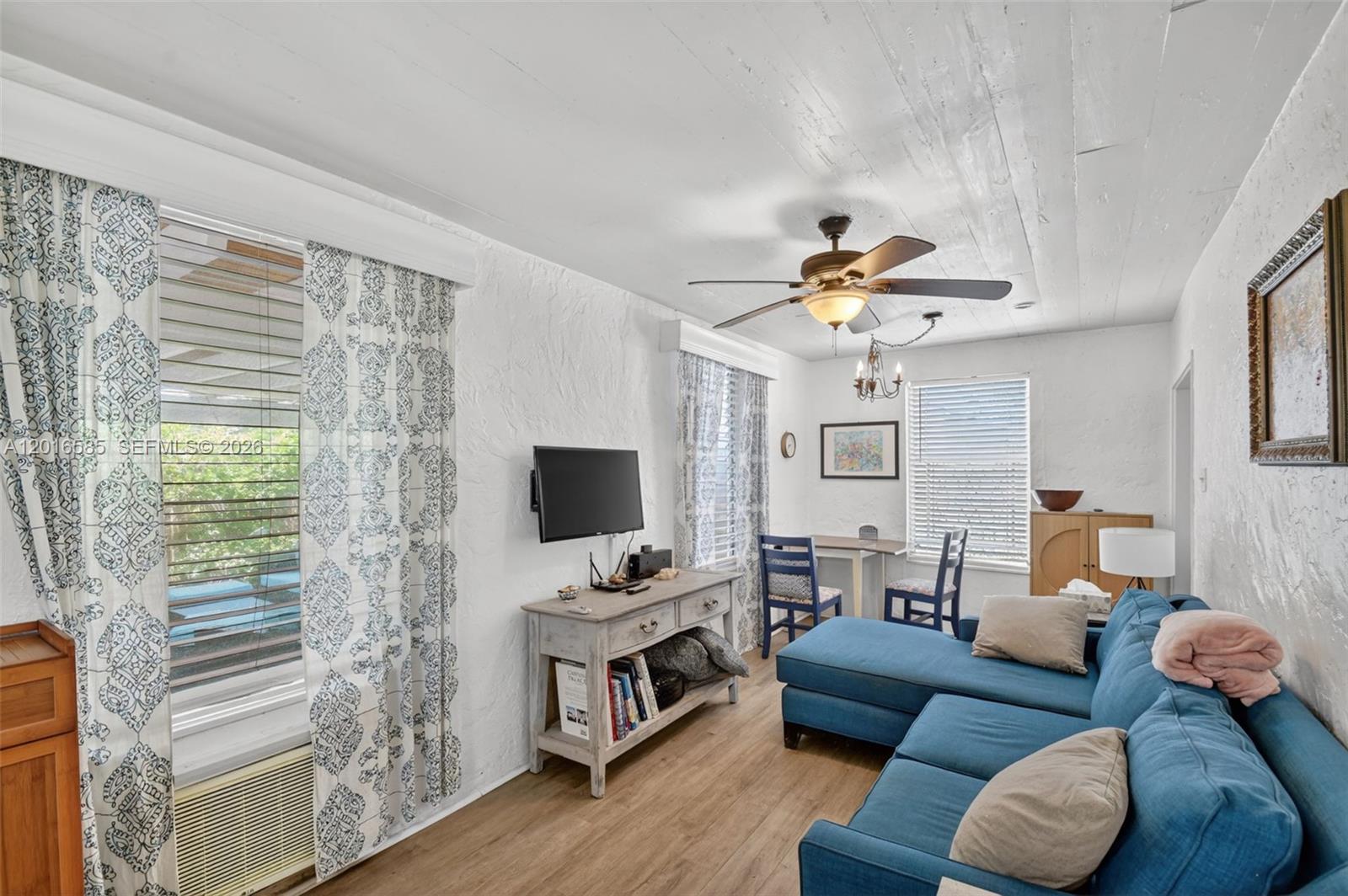 LAKE WORTH TOWN OF - Residential