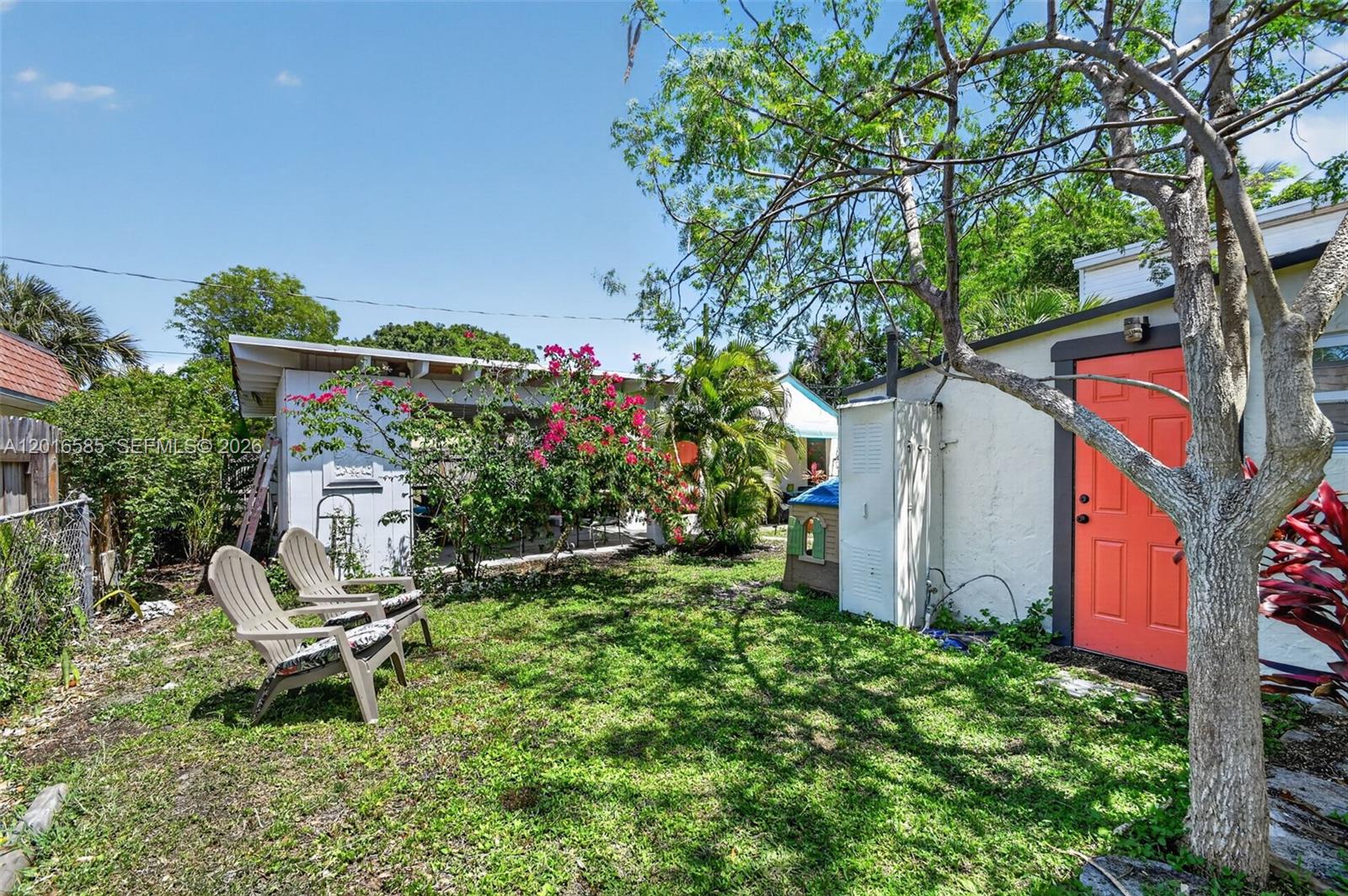 LAKE WORTH TOWN OF - Residential