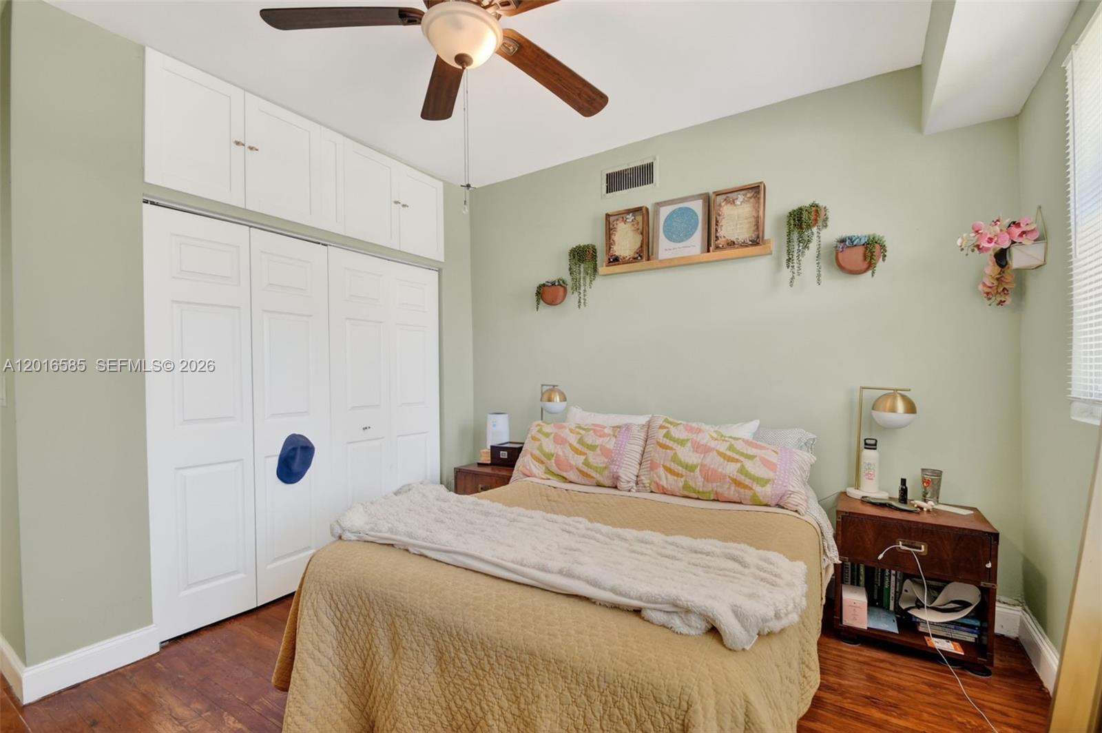 LAKE WORTH TOWN OF - Residential