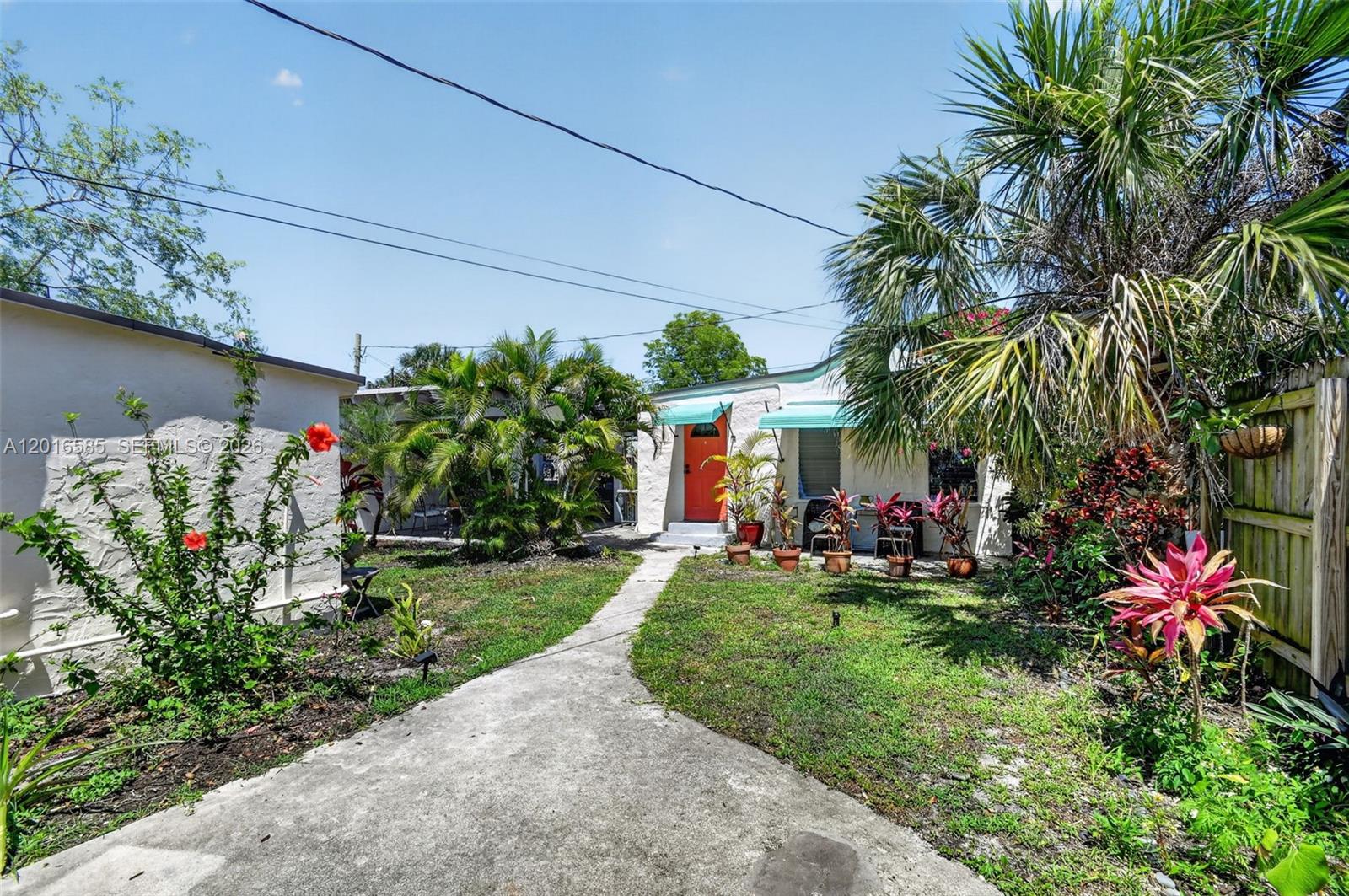 LAKE WORTH TOWN OF - Residential