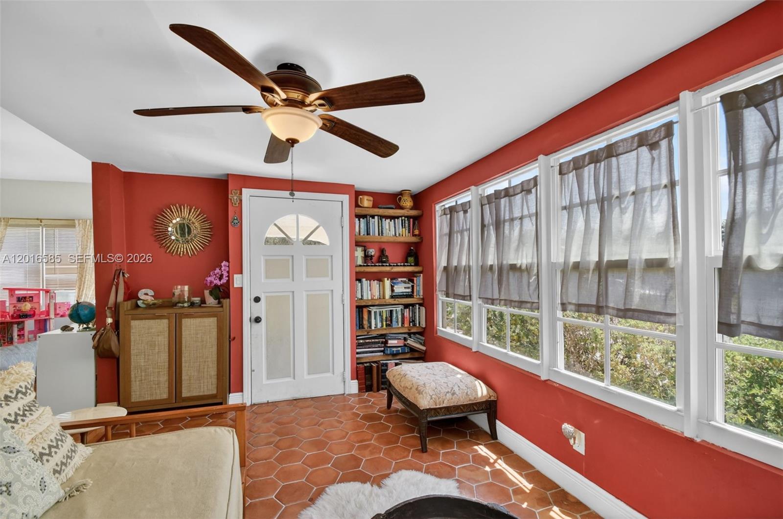 LAKE WORTH TOWN OF - Residential