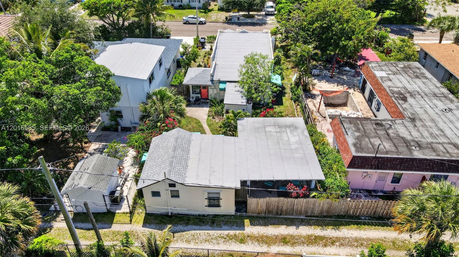 LAKE WORTH TOWN OF - Residential