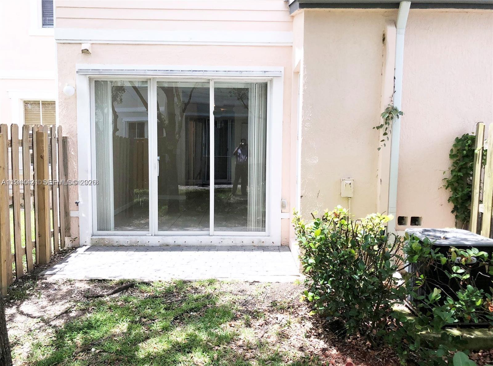 FIJI CONDO NO 2 - Residential