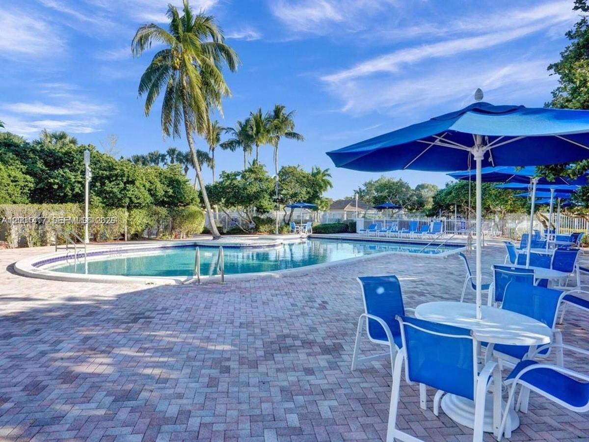 PEMBROKE ISLES V - Residential Lease