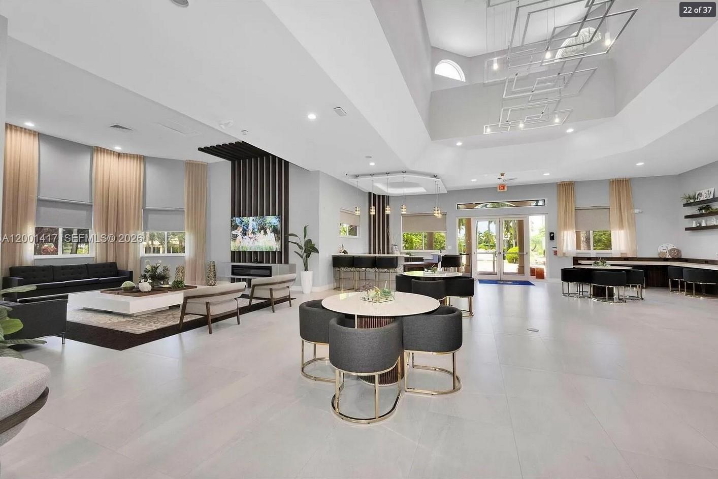PEMBROKE ISLES V - Residential Lease