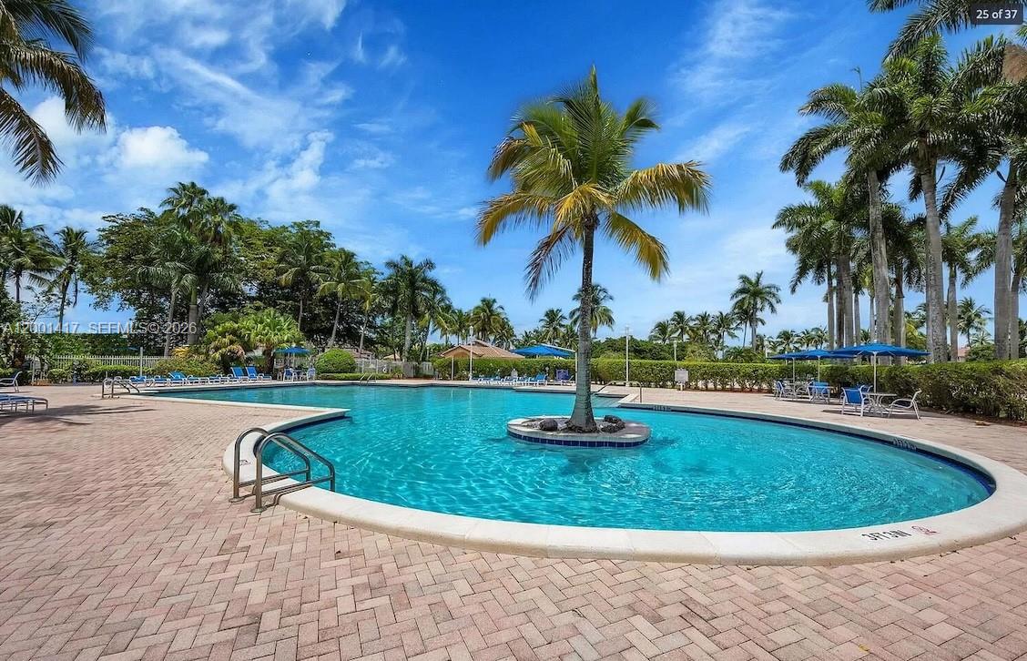 PEMBROKE ISLES V - Residential Lease