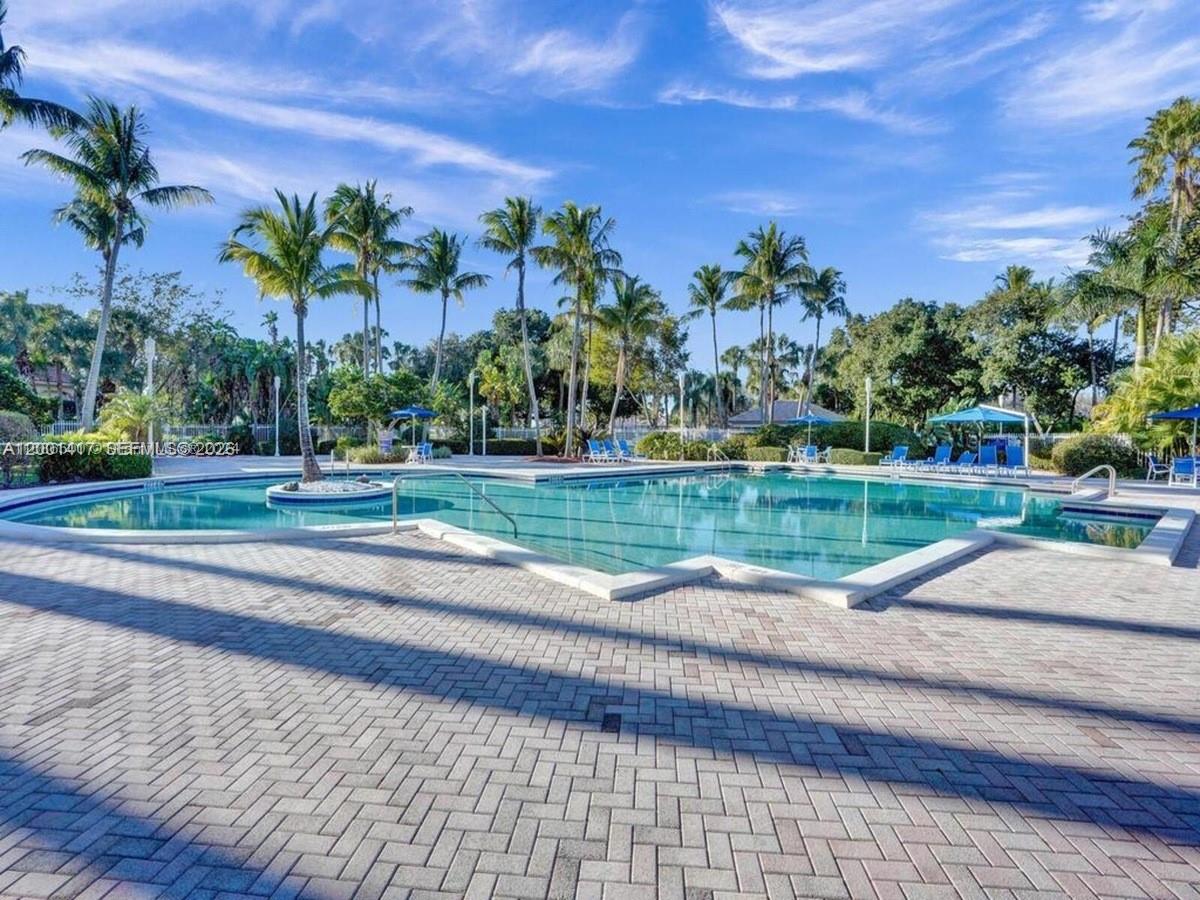 PEMBROKE ISLES V - Residential Lease