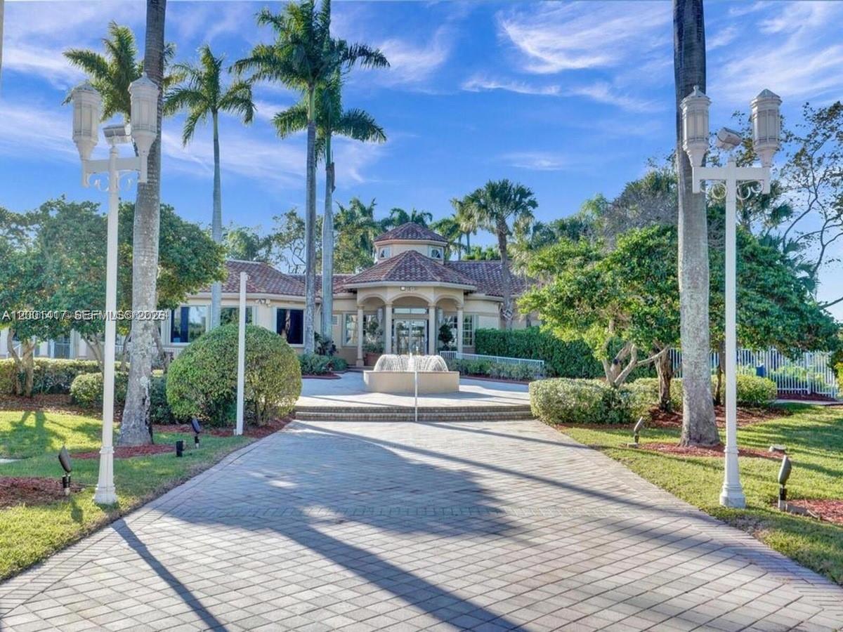 PEMBROKE ISLES V - Residential Lease