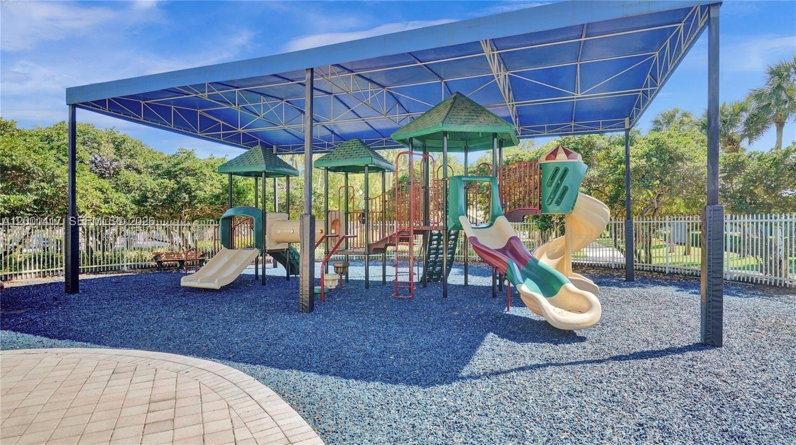 PEMBROKE ISLES V - Residential Lease