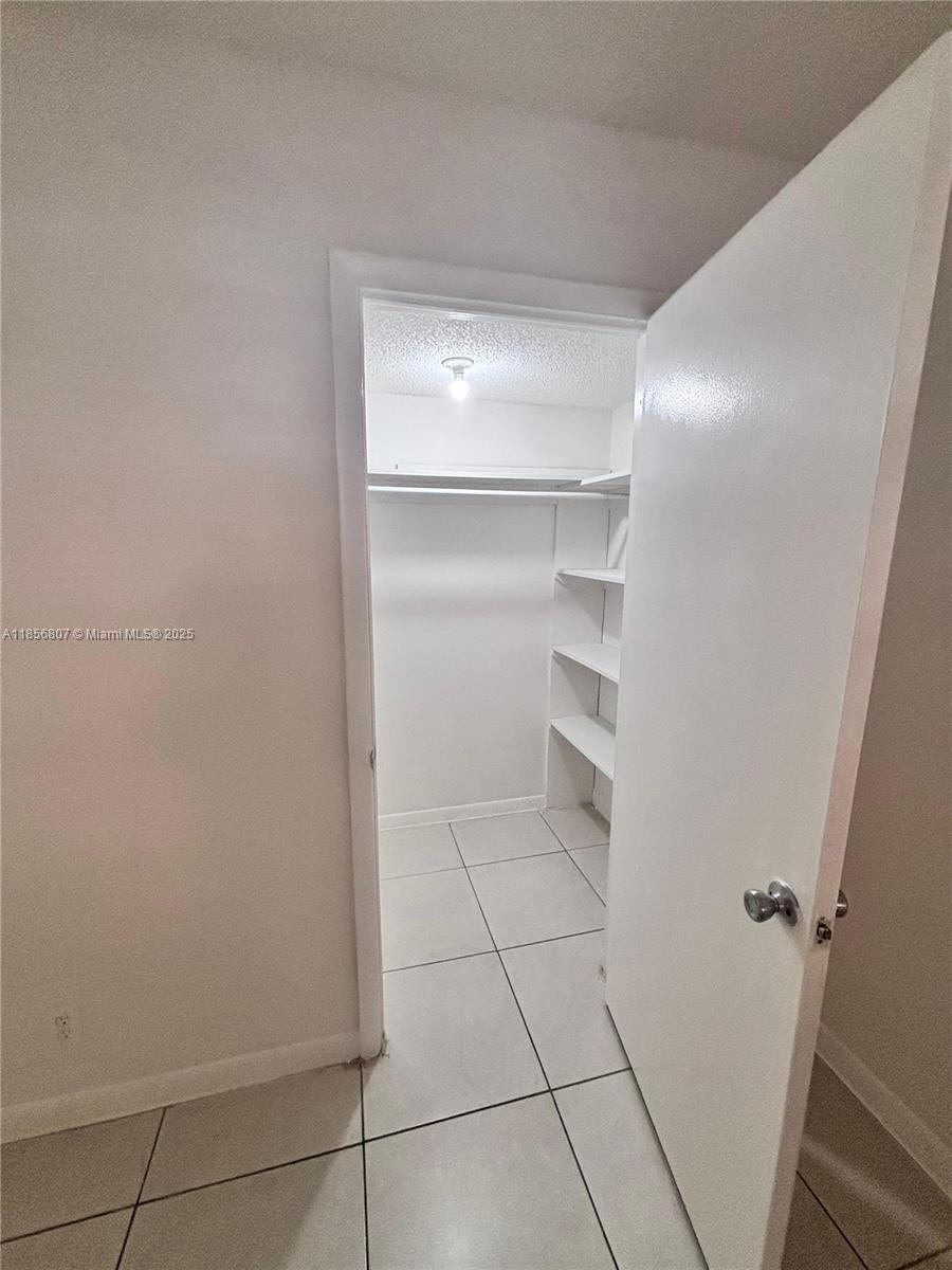 LAGO WEST B CONDOMINIUM - Residential Lease