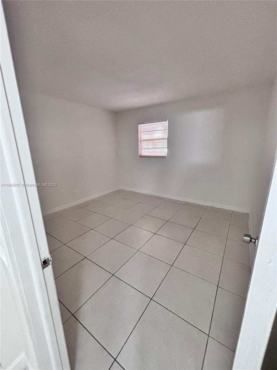 LAGO WEST B CONDOMINIUM - Residential Lease