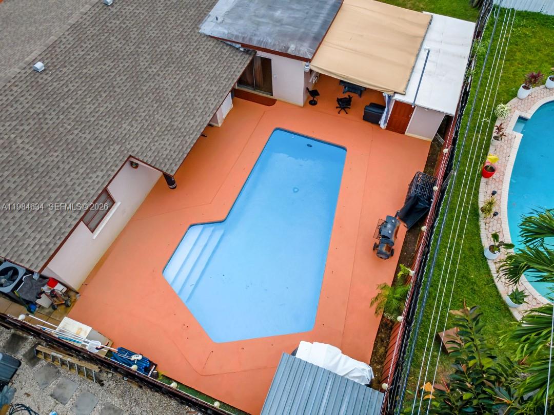 Hollywood East - Residential