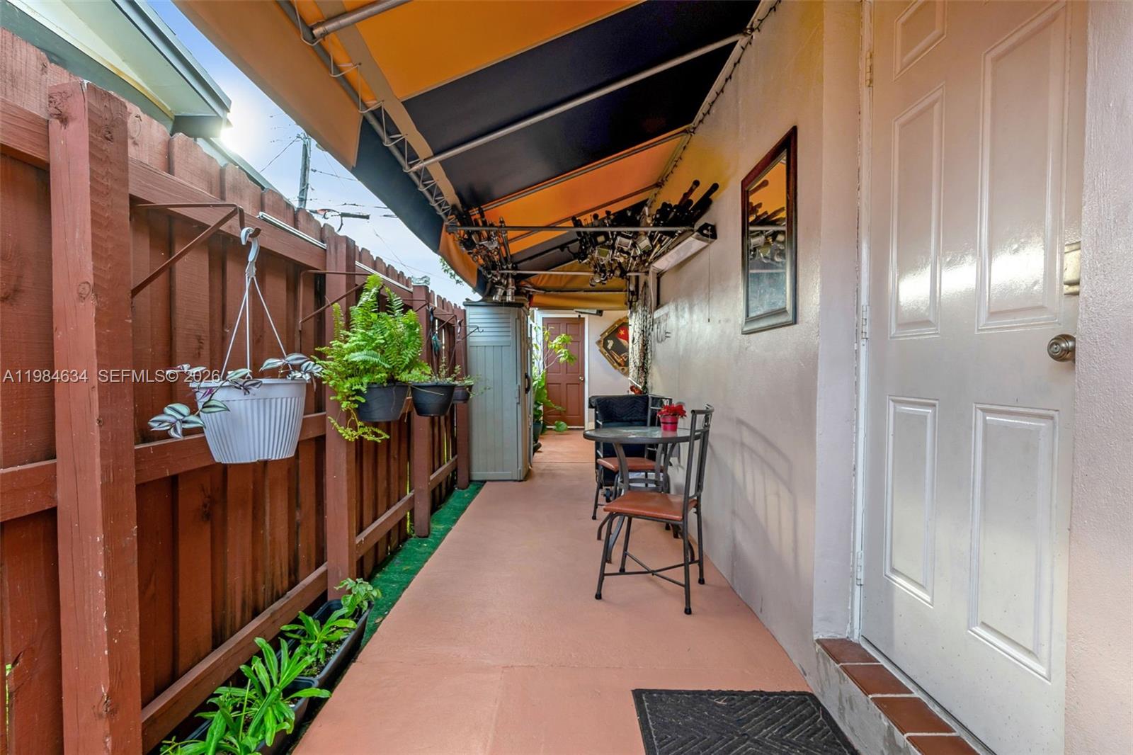 Hollywood East - Residential