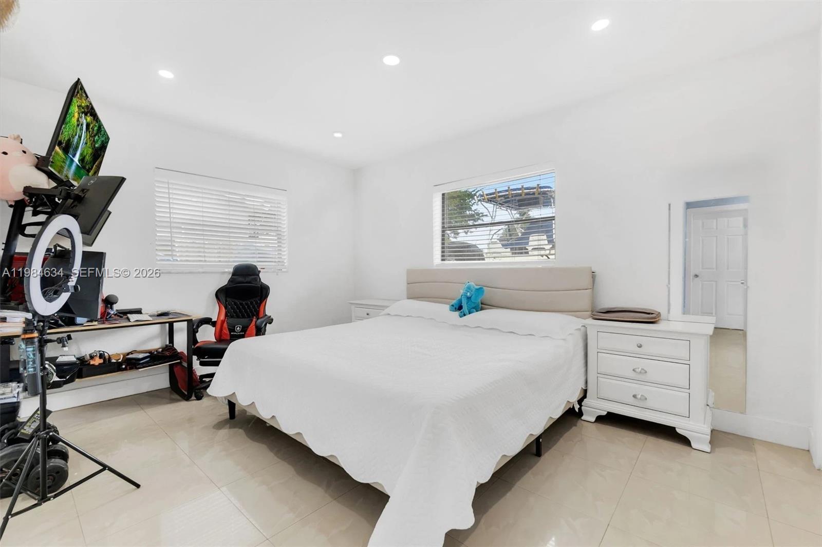 Hollywood East - Residential