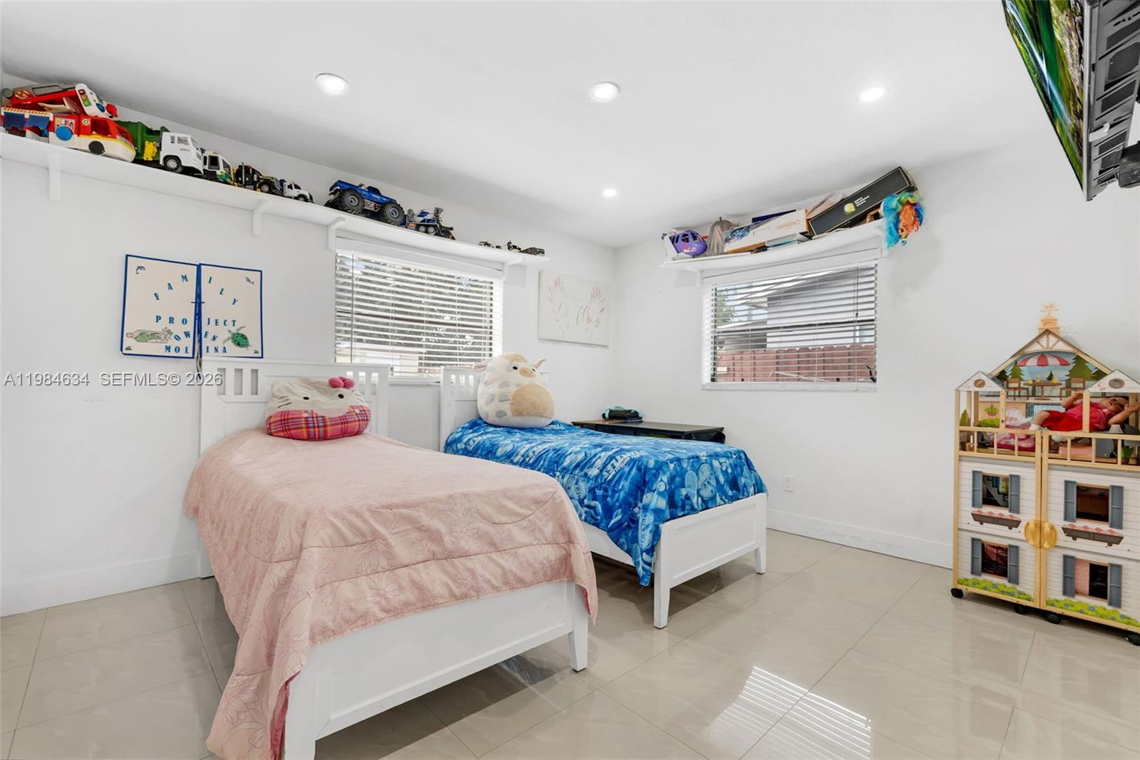 Hollywood East - Residential