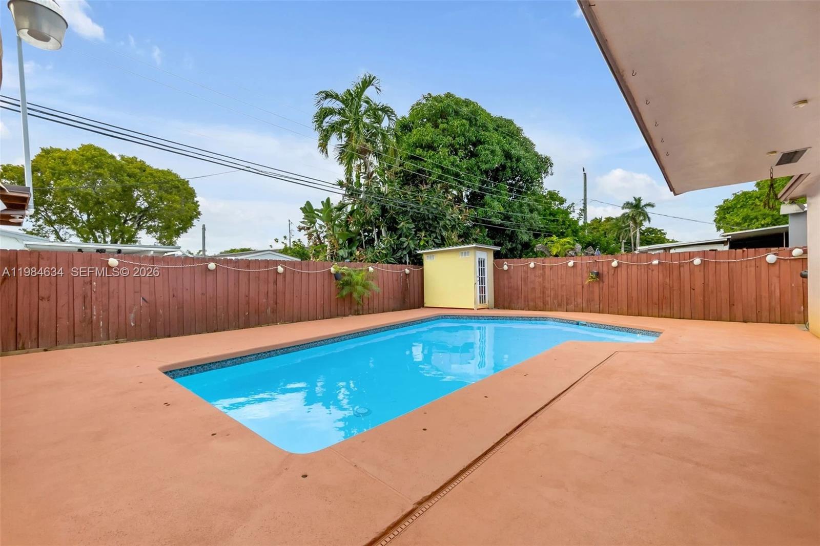 Hollywood East - Residential