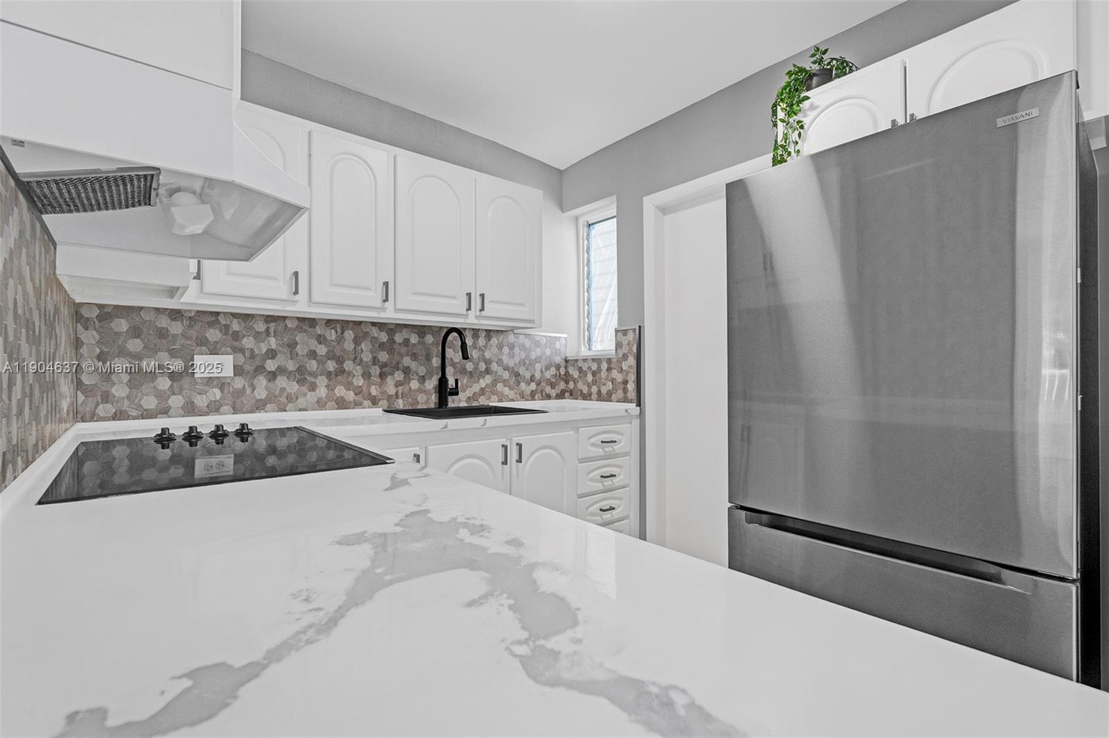 Live the ultimate South Beach lifestyle in this bright and airy top floor 1-bedroom condo located just 3 blocks from the beach and iconic Ocean Drive. Nestled in a well-maintained Art Deco building on a quiet, tree-lined street. High ceilings and large windows provide excellent natural light and a spacious feel. Situated within walking distance to Flamingo Park, Lincoln Road, Whole Foods, and all the best that South Beach has to offer. Secure building with intercom entry and on-site laundry. Easy to show. Ideal for end-users or investors — can be rented right away. 6 month min