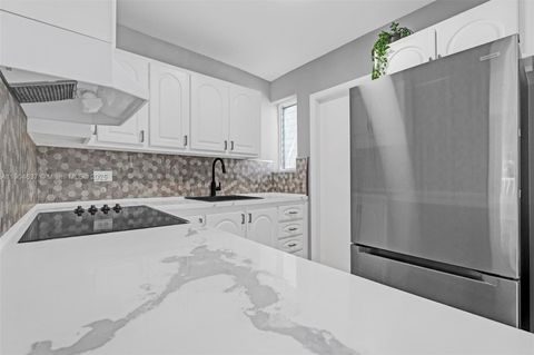 1150 Euclid Ave 305 Miami Beach FL 33139