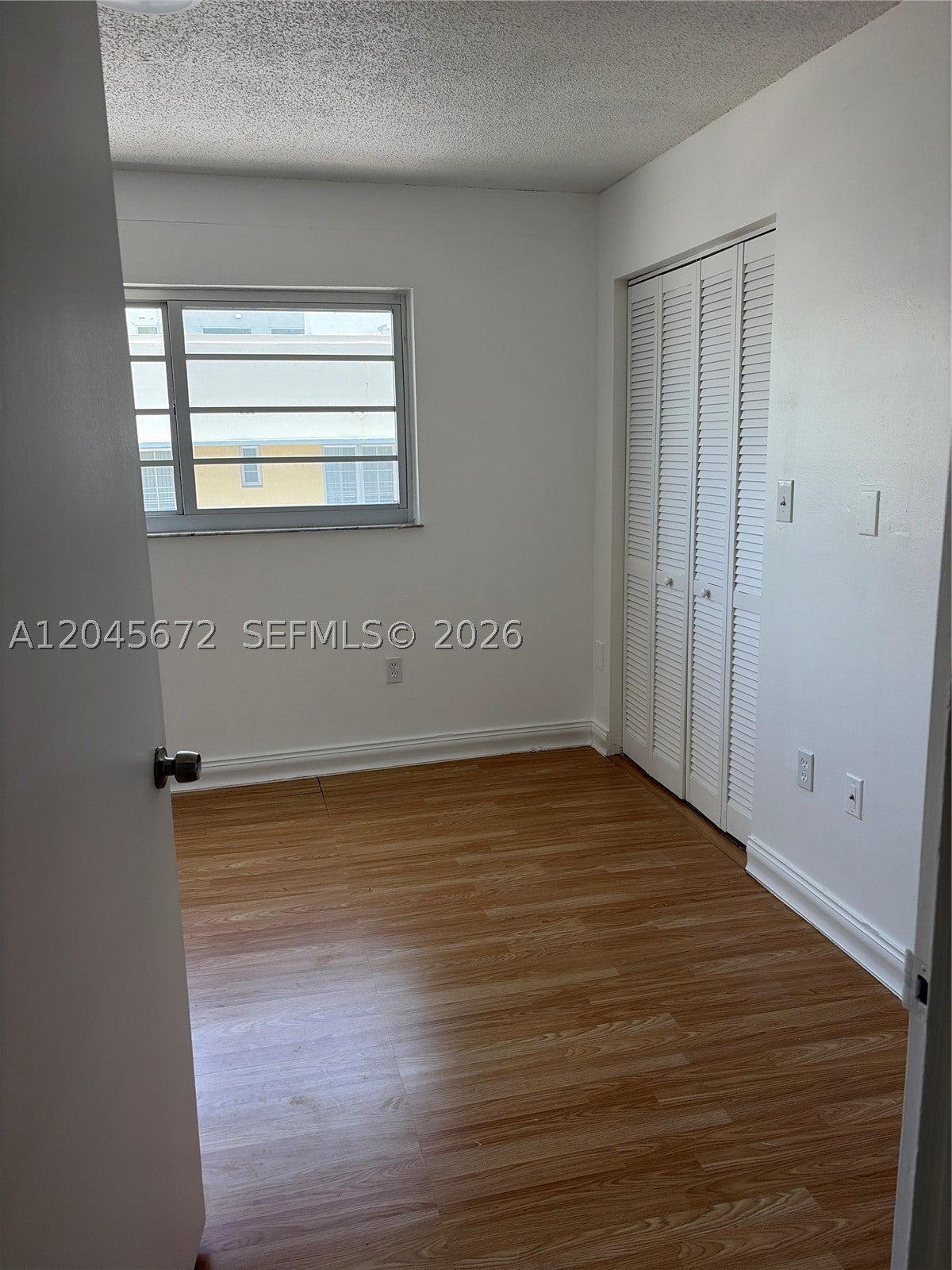 1150 Collins Ave 404