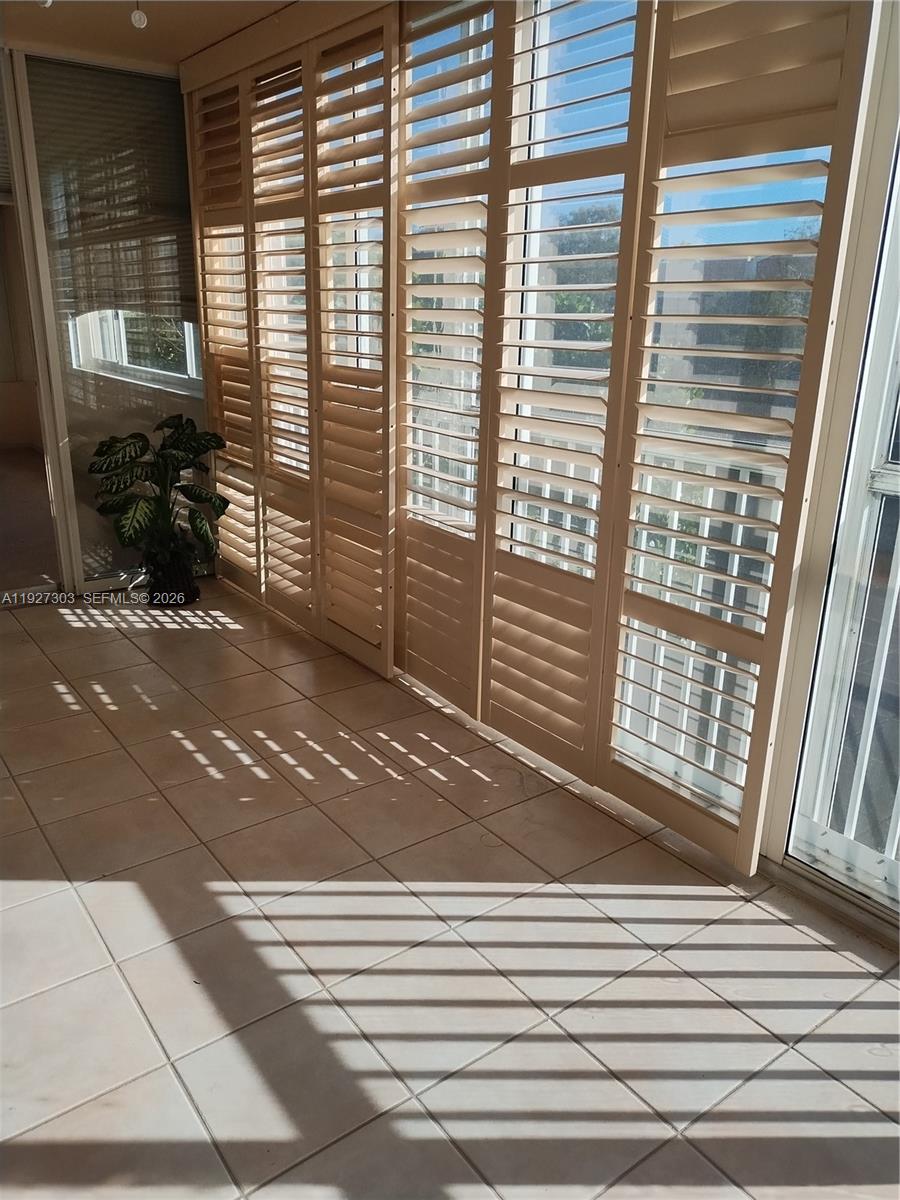 GRANVILLE CONDOMINIUM F - Residential