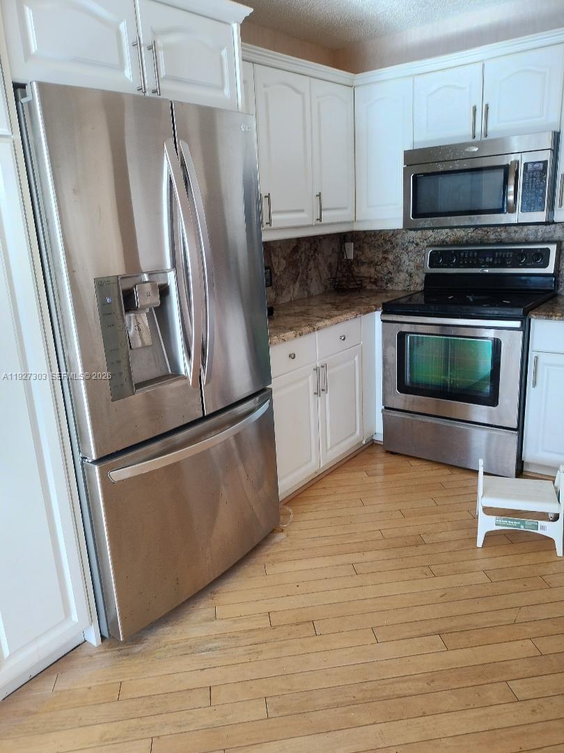 GRANVILLE CONDOMINIUM F - Residential