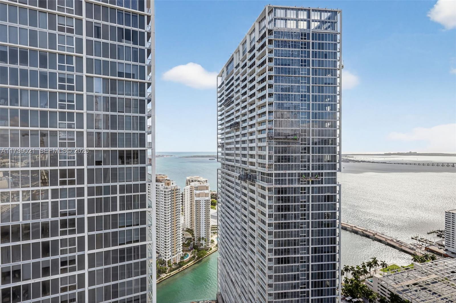ICON BRICKELL CONDO NO 3 - Residential
